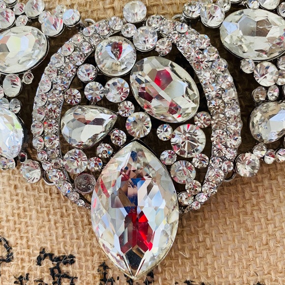 AMAZING Chunky Rhinestone Beautiful Necklace - Picture 3 of 8